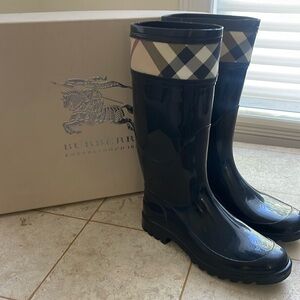 Burberry rain boots